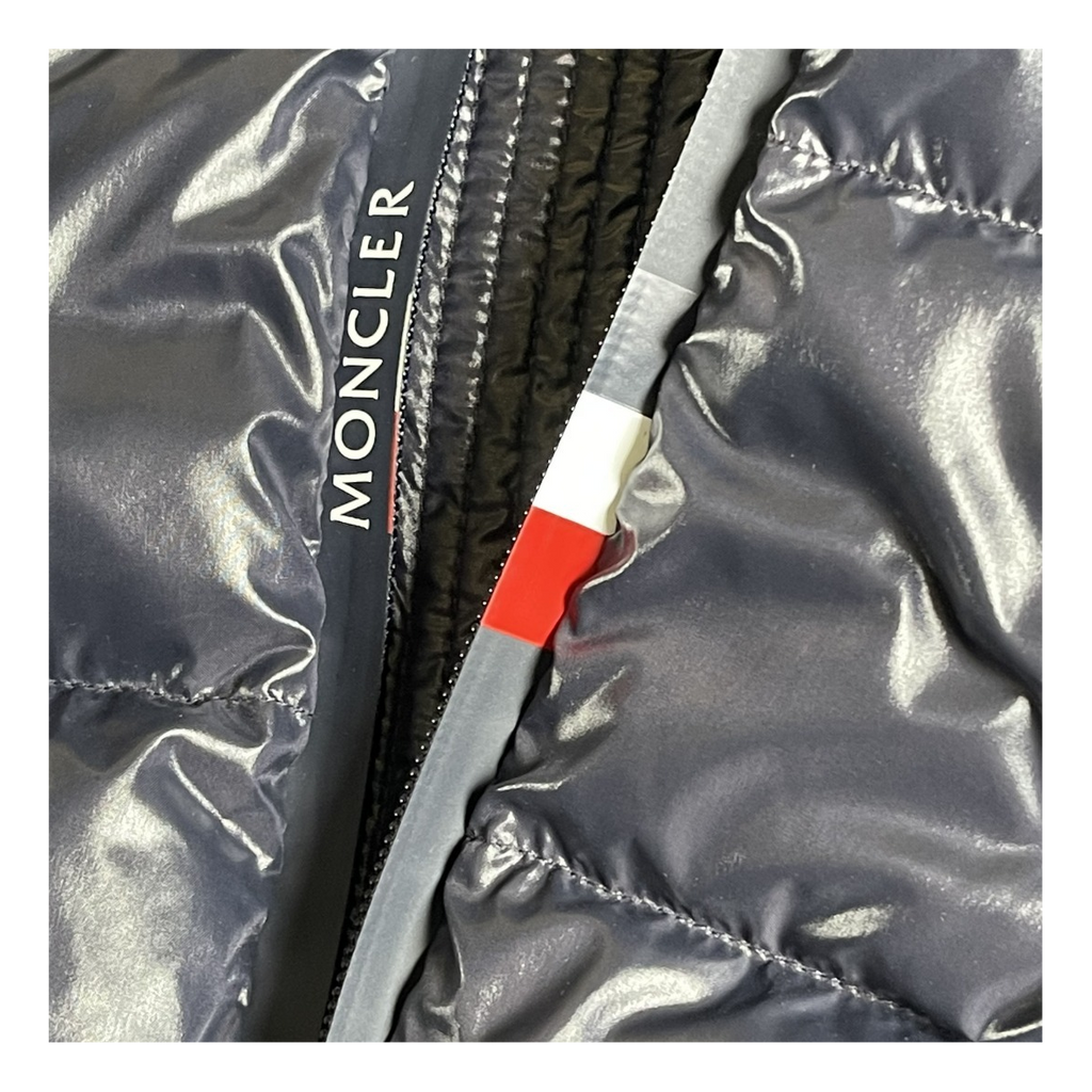 Moncler Glossy Hooded Puffer Jacket with Logo Zip – Navy