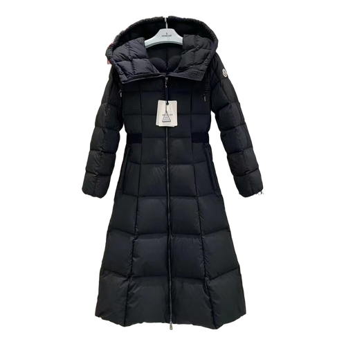 Moncler Fitted Long Hooded Puffer Coat – Black