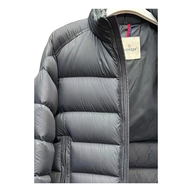 Moncler Tricolour Sleeve-Band Stand-Collar Puffer Jacket - Navy