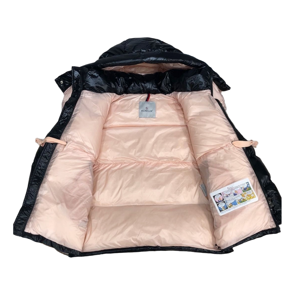 Moncler Mountain-Badge Glossy Short Puffer Jacket - Black